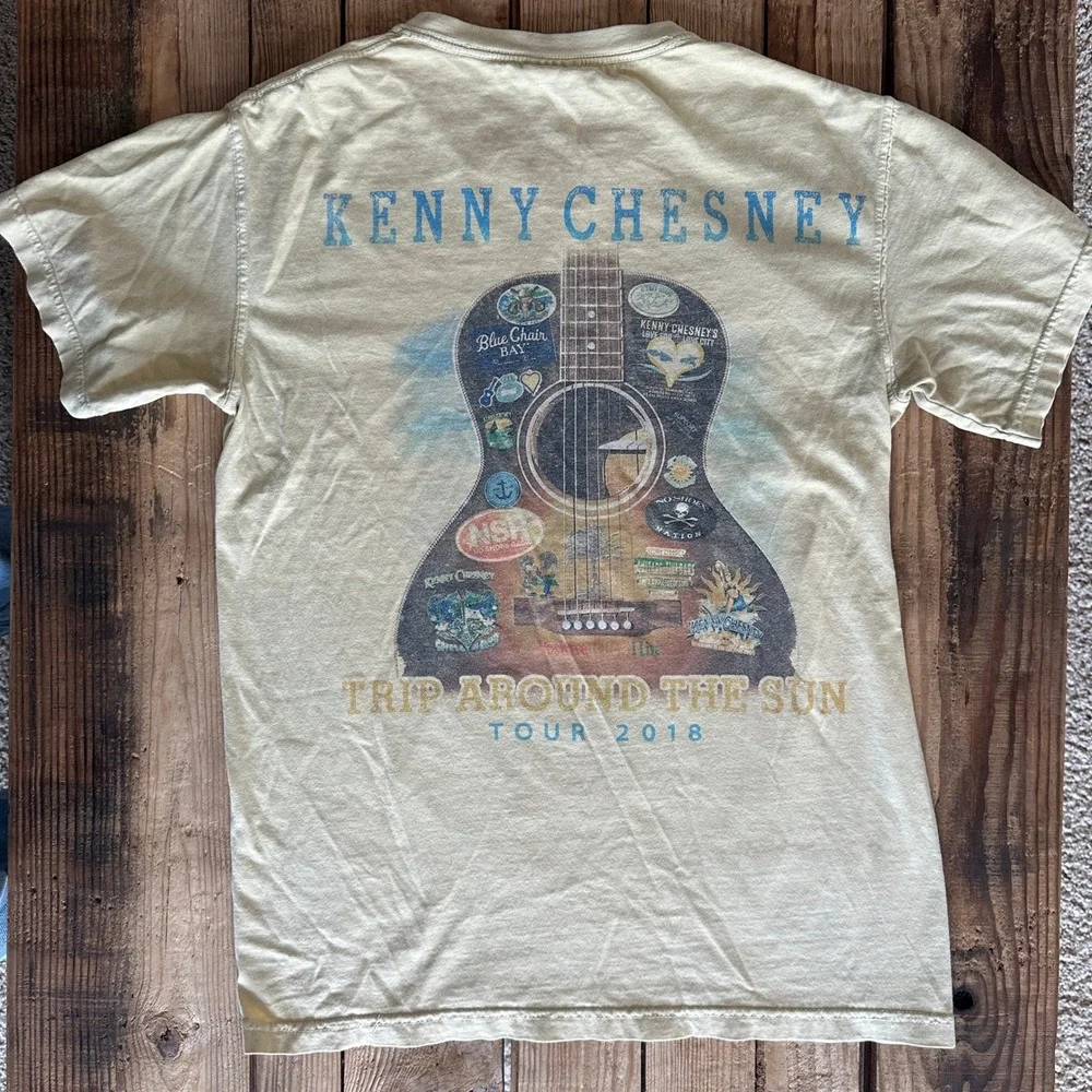 Kenny Chesney Trip‎ Around the Sun Tour 2018 T-Shirt Comfort Colors Cream Small - Picture 2 of 4